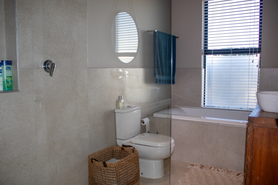 To Let 3 Bedroom Property for Rent in Sitari Country Estate Western Cape